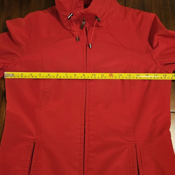 Kristen Blake Red Raincoat - Picture 12 of 13
